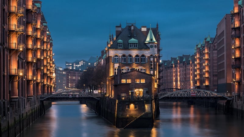 Cityscape Romance