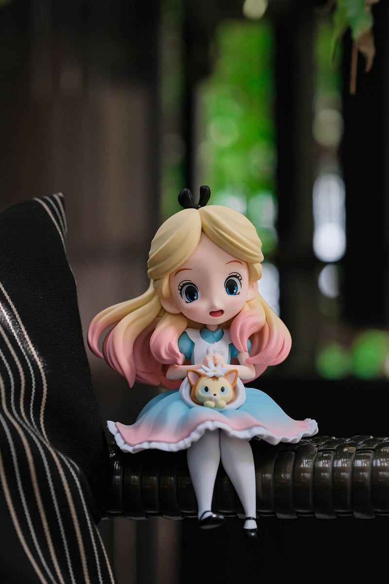 Alice in Wonderland Wedding Theme